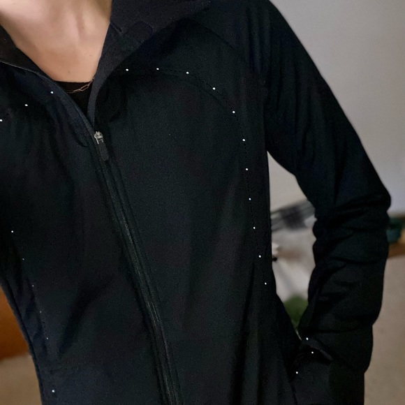 COPY - Lululemon Slim-Fit Running Jacket Black Size 6/small - Picture 2 of 6